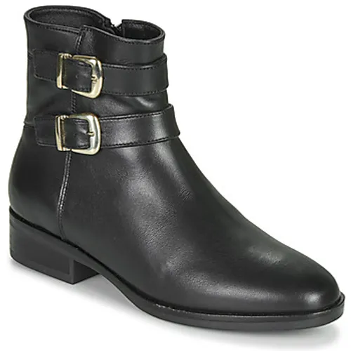Clarks  PURE MID  women's Mid Boots in Black