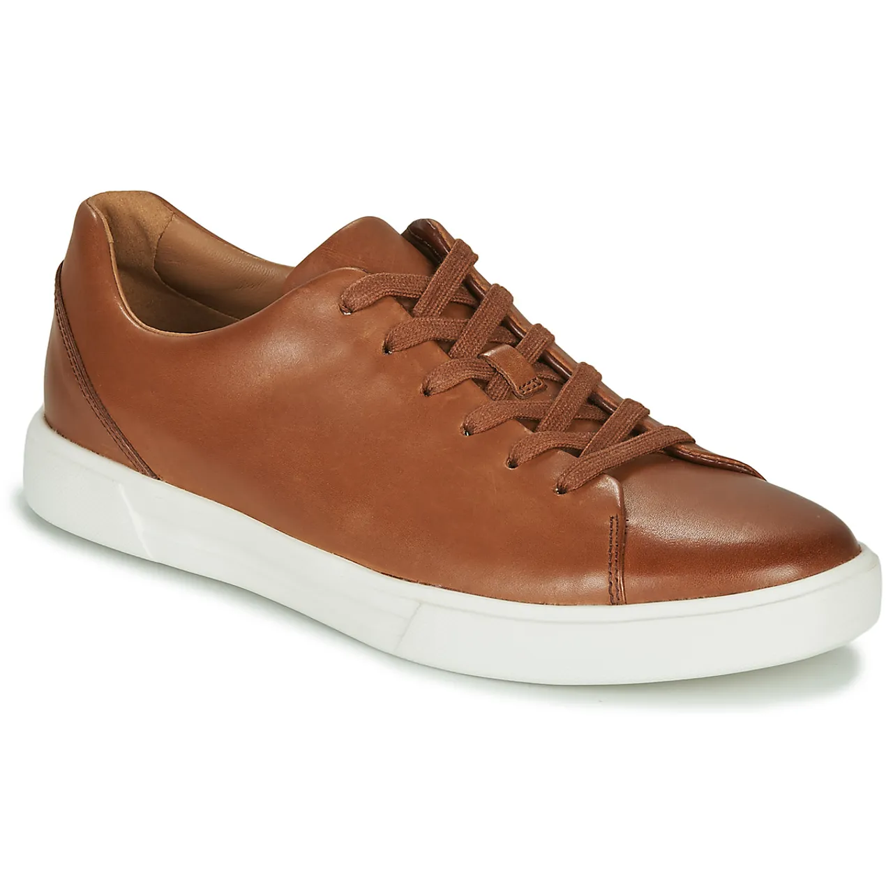 Clarks  UN COSTA LACE  men's Shoes (Trainers) in Brown