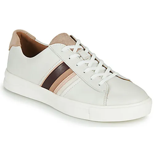 Clarks  UN MAUI BAND  women's Shoes (Trainers) in White