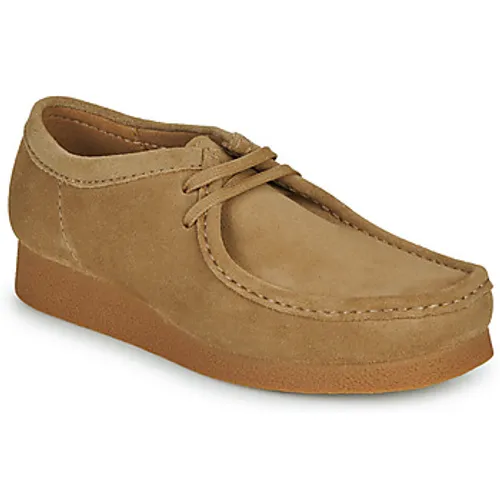 Clarks  WALLABEE EVO  men's Casual Shoes in Brown