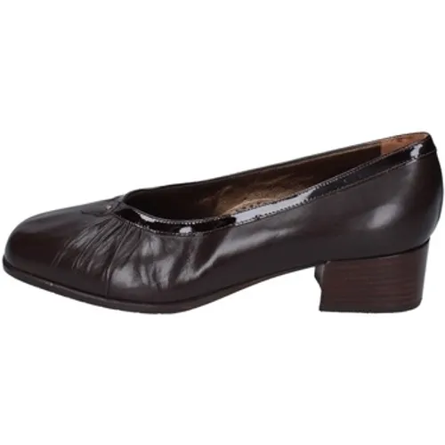 Confort  EZ339 6379  women's Court Shoes in Brown
