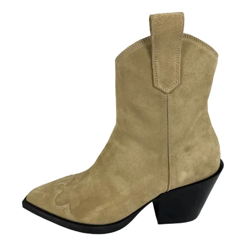 Copenhagen Shoes , Suede Cowboy Ankle Boots in Honey Beige ,Beige female, Sizes: