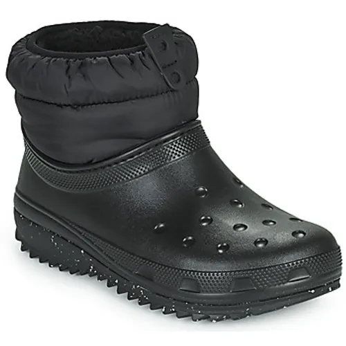 Crocs  CLASSIC NEO PUFF SHORTY BOOT W  women's Snow boots in Black