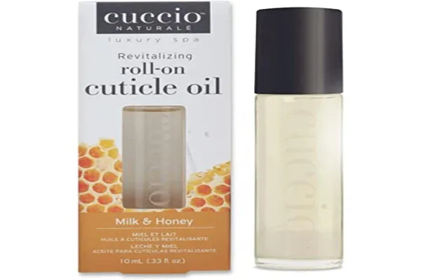 Cuccio Naturale Revitalizing Roll-On Cuticle Oil - Milk &