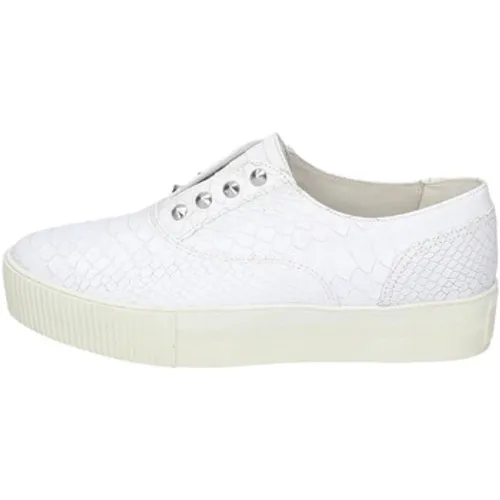 Cult  EY358  women's Loafers / Casual Shoes in White