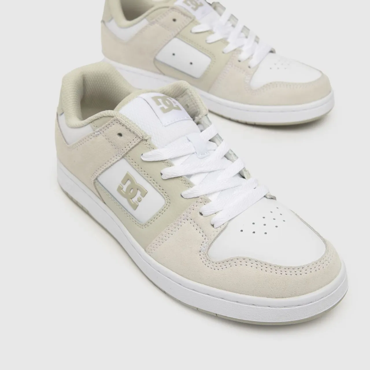 DC Manteca 4 Trainers In White & Beige