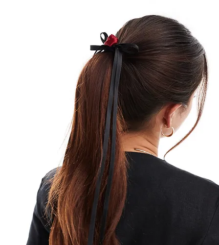 DesignB hair tie with black ribbon and red rose