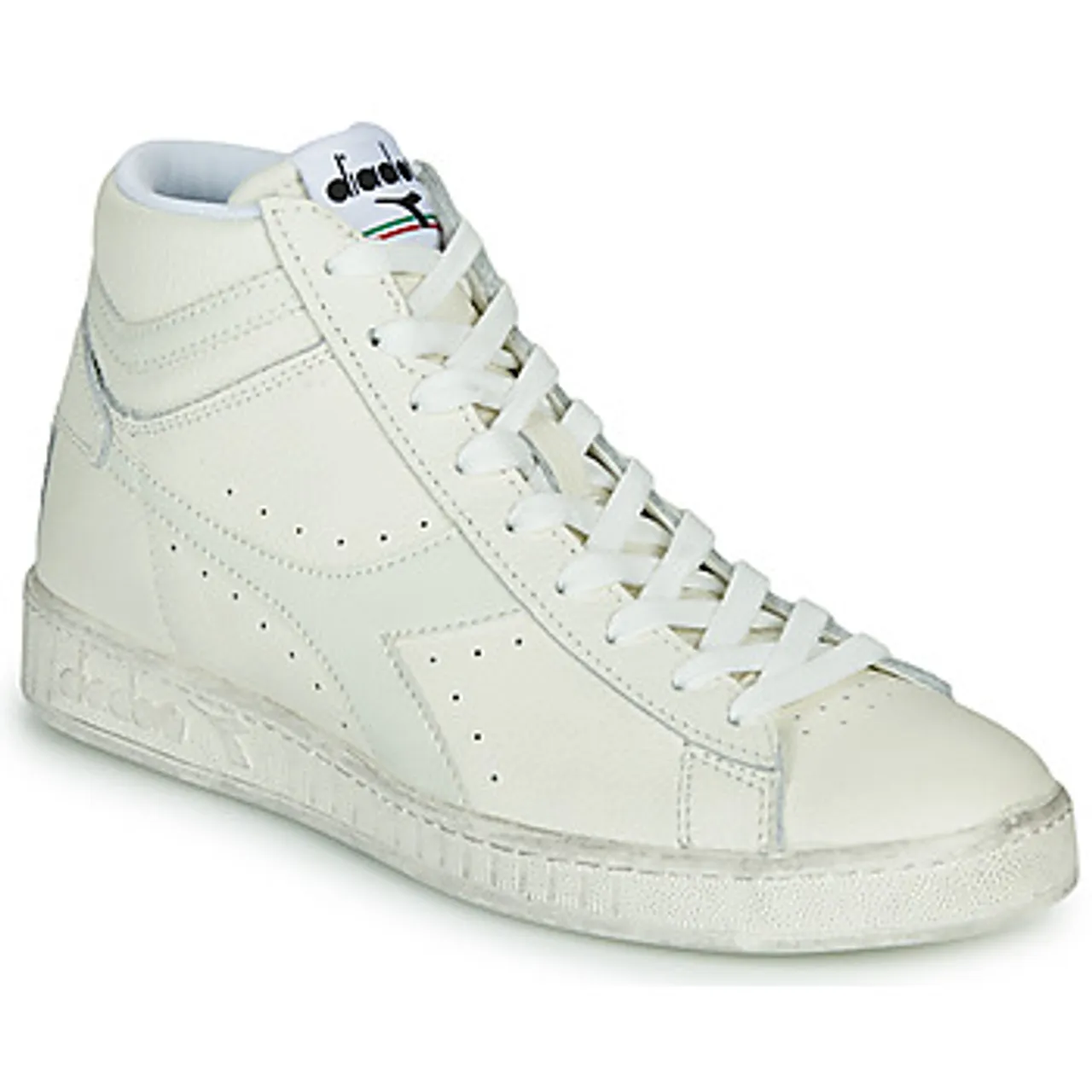 Diadora  GAME L HIGH WAXED  women's Shoes (High-top Trainers) in White
