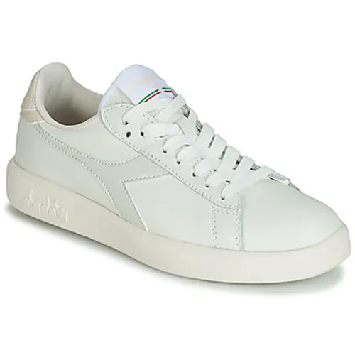 Diadora  GAME WIDE  women's Shoes (Trainers) in Beige