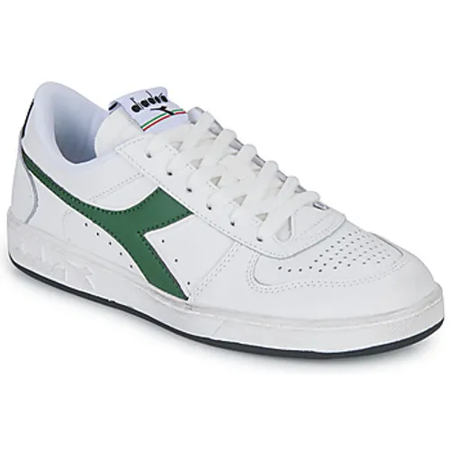 Diadora  MAGIC BASKET LOW ICONA  women's Shoes (Trainers) in White