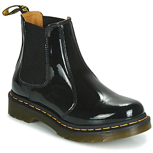 Dr. Martens  2976 PATENT LAMPER  women's Mid Boots in Black