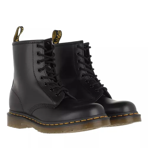 Dr. Martens Boots & Ankle Boots - 1460 Black Smooth Leather 8 Eye Boot - black - Boots & Ankle Boots for ladies