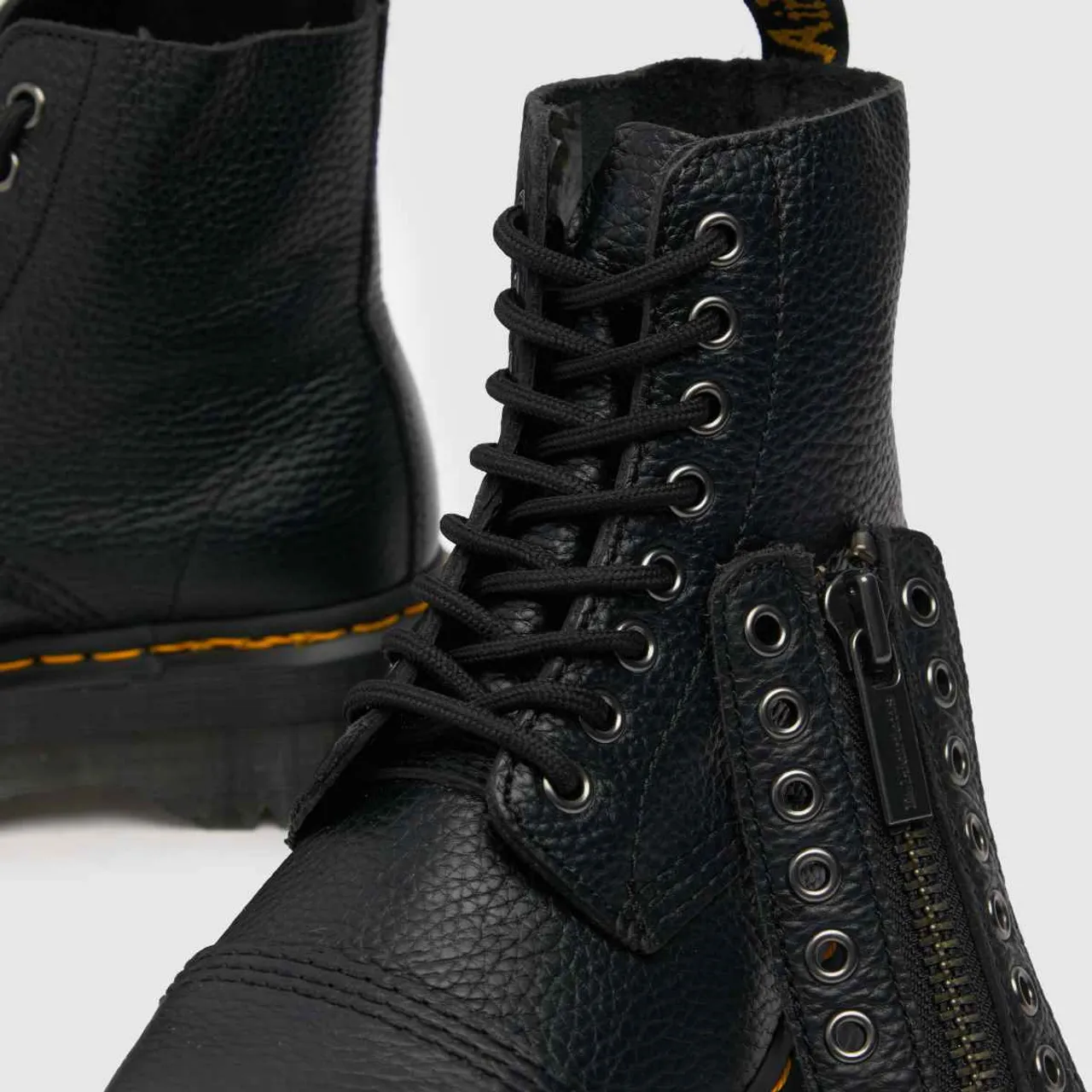 Dr Martens Sinclair Boots In Black