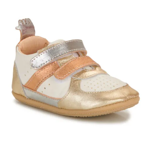 Easy Peasy  MY PRE BASKET VELCRO  girls's Children's Shoes (Trainers) in Gold