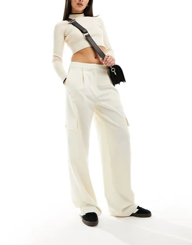 Edited tailored pocket trousers in cream-White