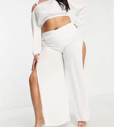 Esmee Plus Exclusive high split beach trouser co-ord in white