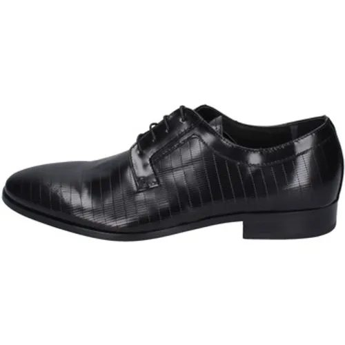 Eveet  EZ116  men's Derby Shoes & Brogues in Black