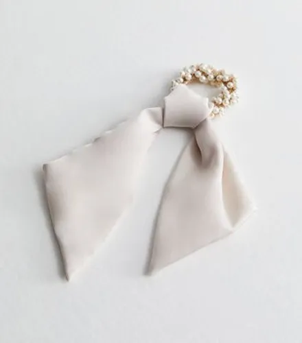 Faux Pearl and Satin Bow Scrunchie New Look