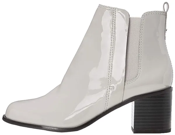 find. Women’s Boots in Chelsea Style with Block Heel