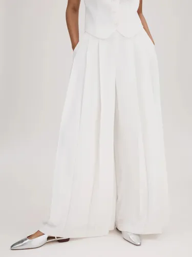 FLORERE Deep Pleat Extra Wide Leg Trousers - Ivory - Female