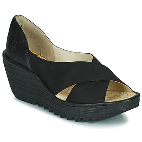 Fly London  YOMA 307 FLY  women's Sandals in Black
