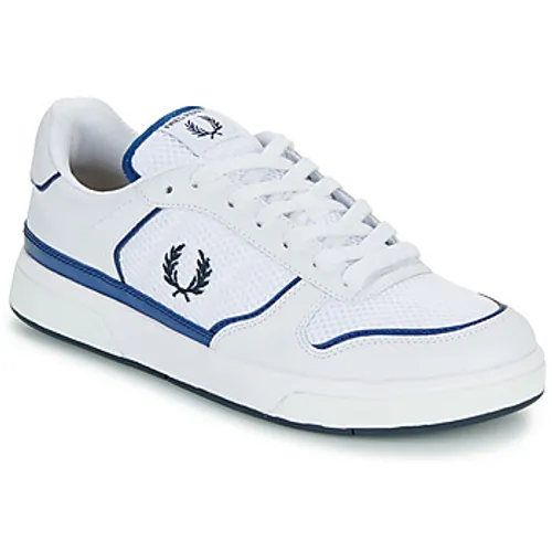 Fred Perry  B300 Leather / Mesh  men's Shoes (Trainers) in White