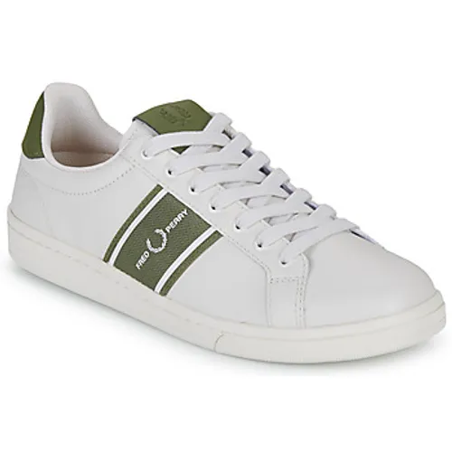 Fred Perry  B721 LEA/GRAPHIC BRAND MESH  men's Shoes (Trainers) in Beige