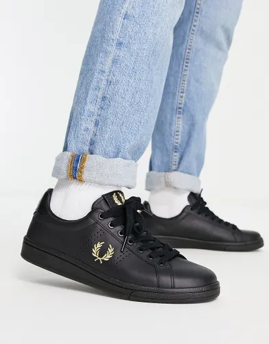 Fred Perry B721 leather trainer in black
