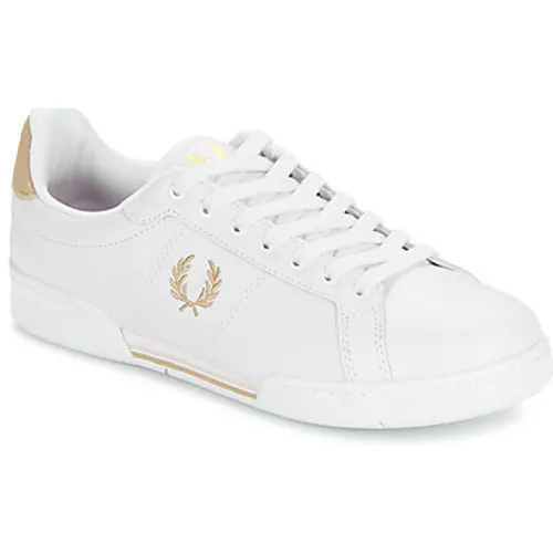 Fred Perry  B722 Leather  men's Shoes (Trainers) in White
