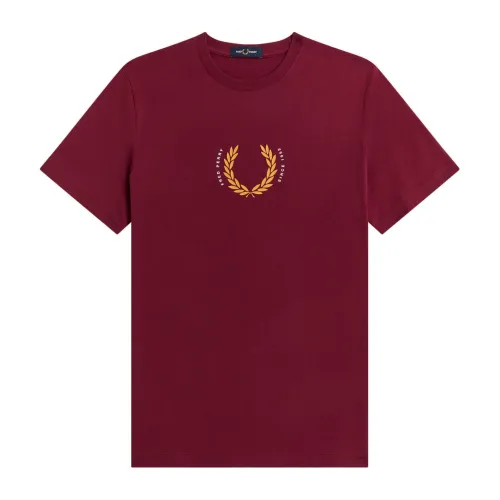 Fred Perry , Laurel Crown Embossed T-Shirt ,Red male, Sizes: