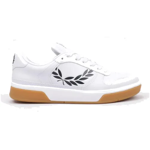 Fred Perry , Textured Leather Sneaker with Laurel Crown Logo ,White male, Sizes: