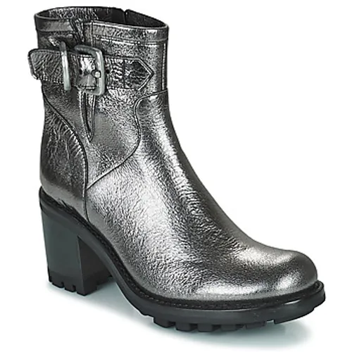 Freelance  JUSTY 7 SMALL GERO BUCKLE  women's Low Ankle Boots in Silver