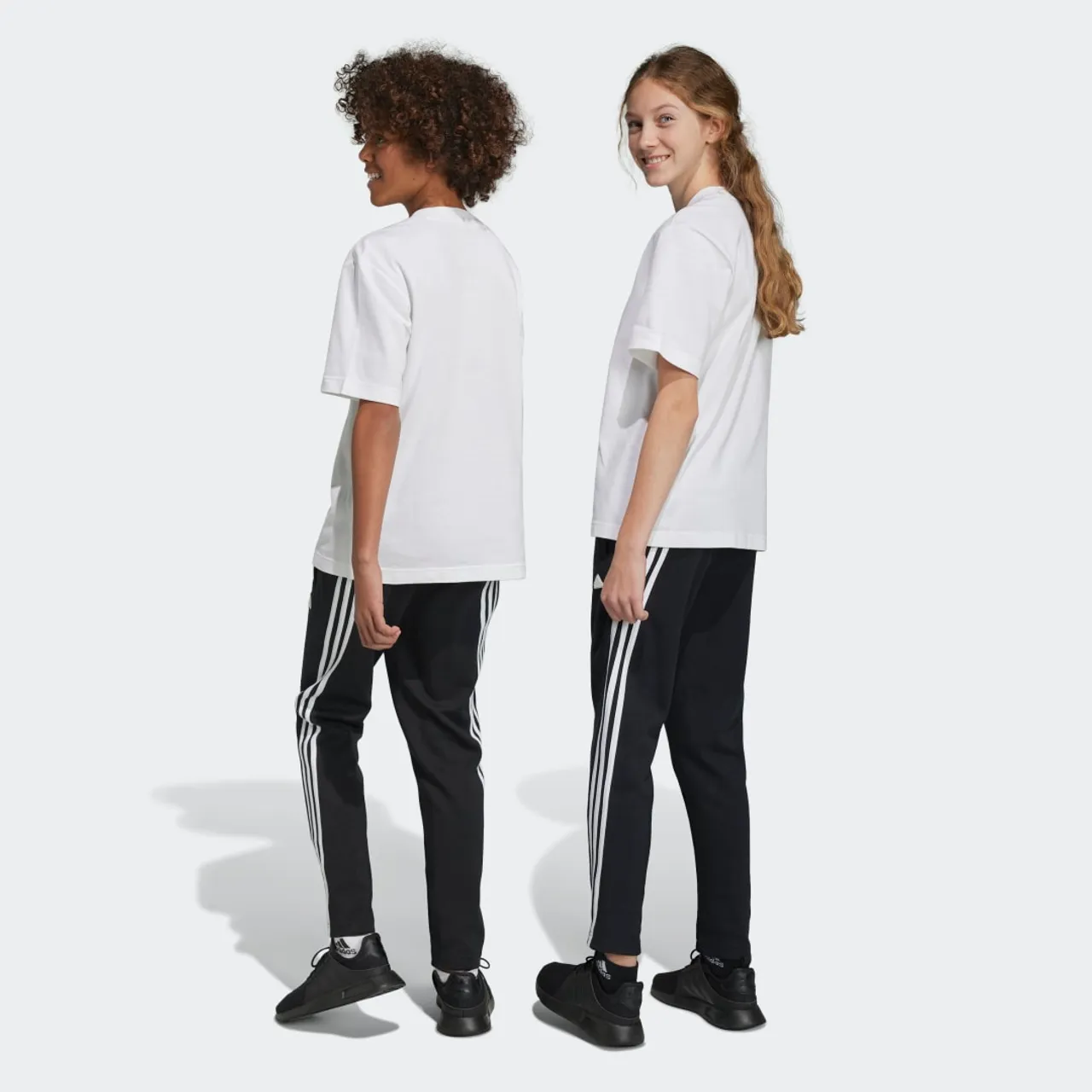 Future Icons 3-Stripes Ankle-Length Joggers