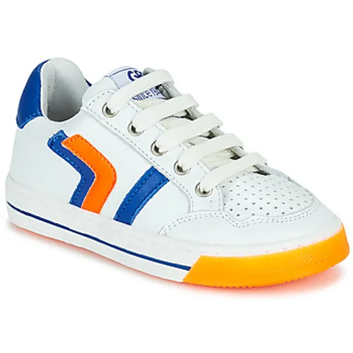 GBB  PIERROT  boys's Children's Shoes (Trainers) in White