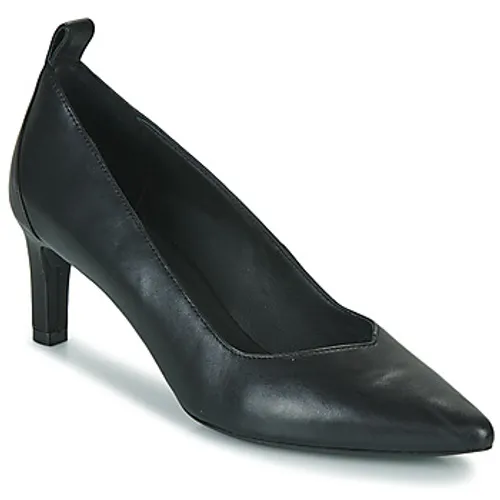 Geox  D FAVIOLA  women's Court Shoes in Black