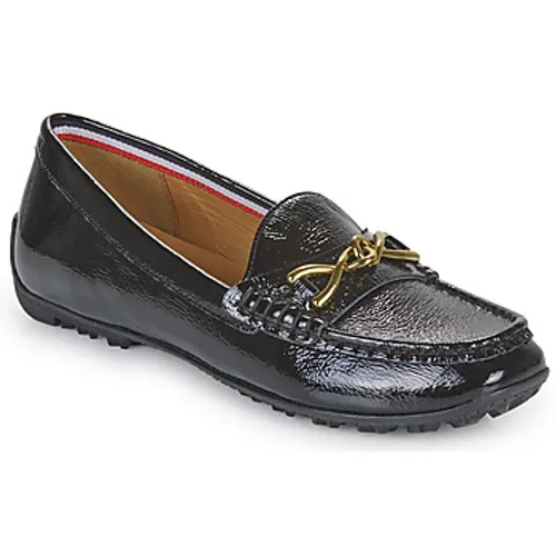 Geox  D KOSMOPOLIS + GRIP  women's Loafers / Casual Shoes in Black