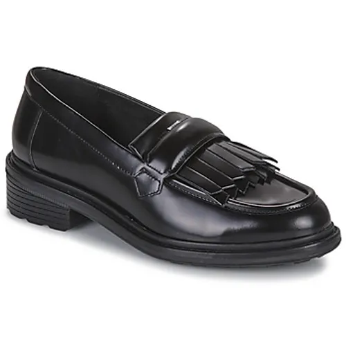 Geox  D WALK PLEASURE  women's Loafers / Casual Shoes in Black
