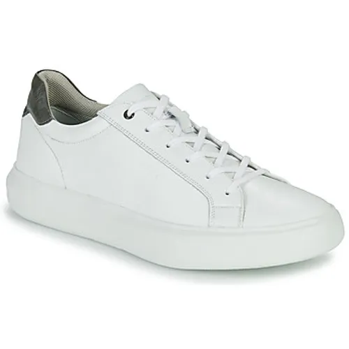Geox  U DEIVEN B  men's Shoes (Trainers) in White
