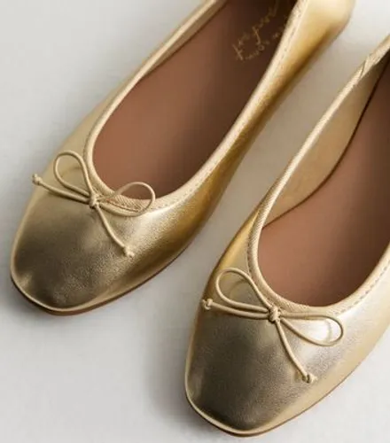 Gold Metallic Leather-Look Ballerina Pumps New Look