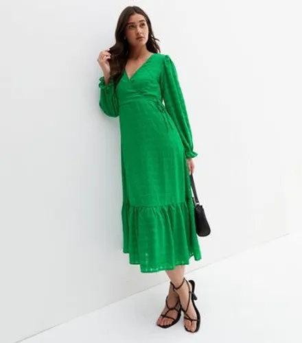 Green Check Seersucker Tiered Midi Wrap Dress New Look