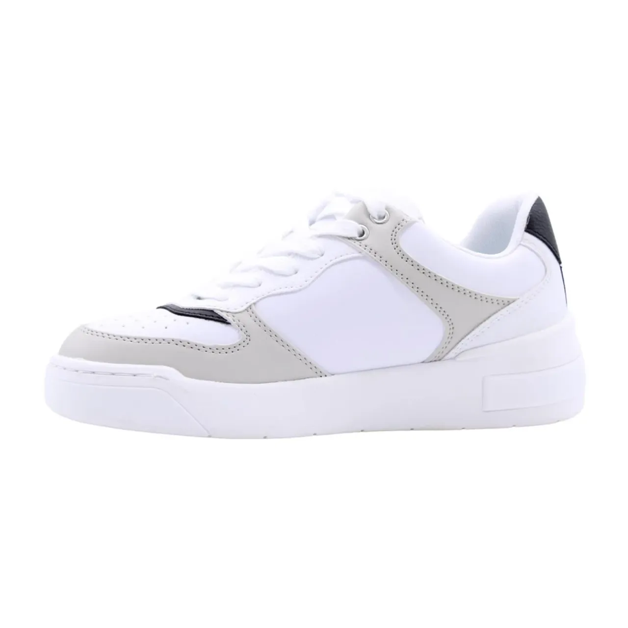 Guess , Clarcky Sneaker ,White female, Sizes: