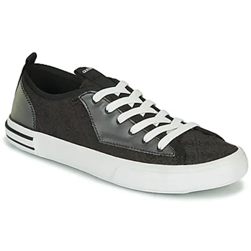 Guess  NETTUNO LOW  men's Shoes (Trainers) in Black
