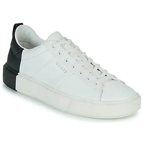 Guess  NEW VICE  men's Shoes (Trainers) in White