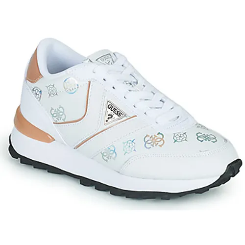 Guess  SAMSIN4  women's Shoes (Trainers) in White