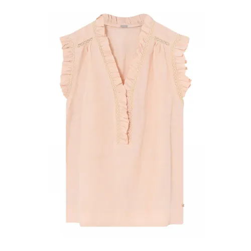 Gustav , Feminine Top with Embroidered Details ,Pink female, Sizes: