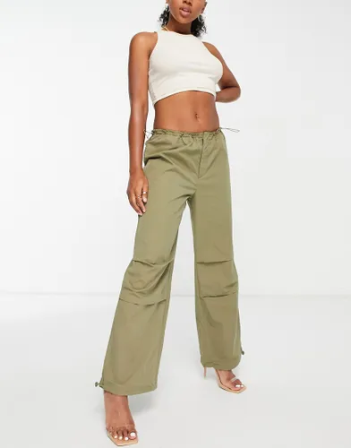 I Saw It First low rise oversized cargos in khaki-Green