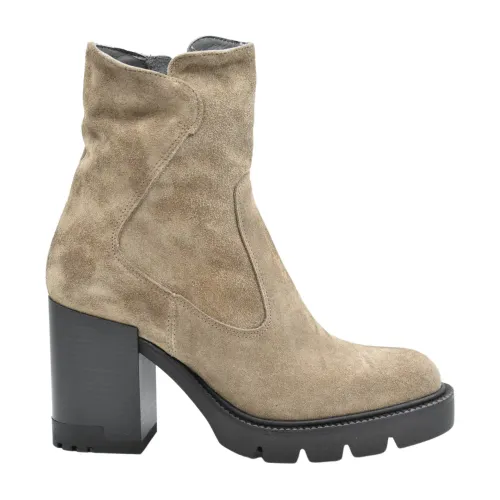 Janet & Janet , Heeled Boots ,Beige female, Sizes: