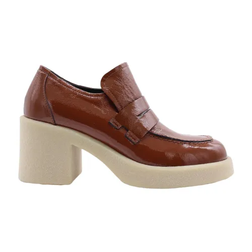 Janet & Janet , Mocassin Boskabouter ,Brown female, Sizes: