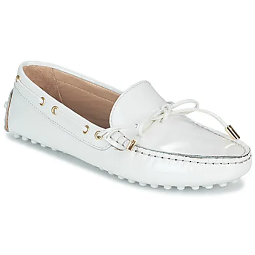 JB Martin  CAPRICE  women's Loafers / Casual Shoes in White