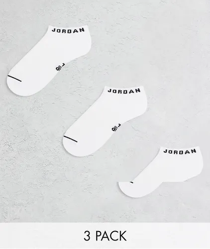 Jordan 3 pack ankle socks in white